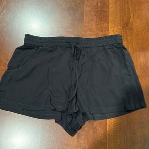 Size 6 Black French Connection Shorts with Pockets